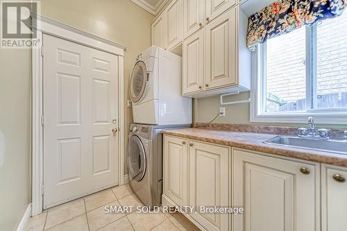 13 Manorpark Court, Markham, ON - Indoor Photo Showing Laundry Room