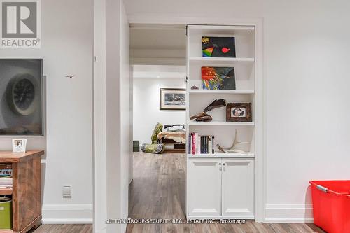 2464 15Th Side Road, New Tecumseth, ON - Indoor Photo Showing Other Room