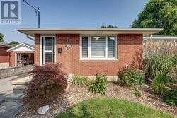 1319 SPRINGBANK AVENUE  London, ON N6K 1Z9