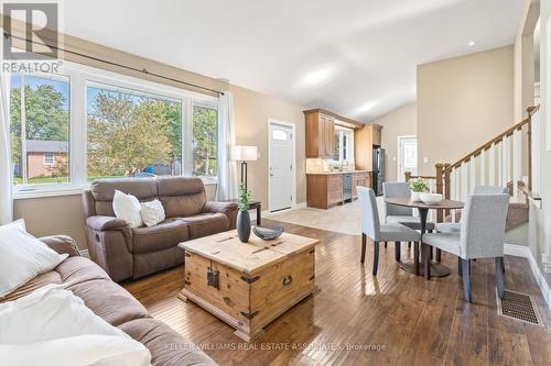 48 Mcgilvray Crescent, Halton Hills, ON - Indoor Photo Showing Living Room