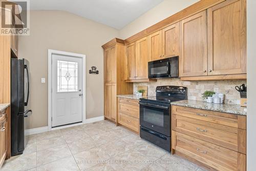 48 Mcgilvray Crescent, Halton Hills, ON - Indoor Photo Showing Kitchen