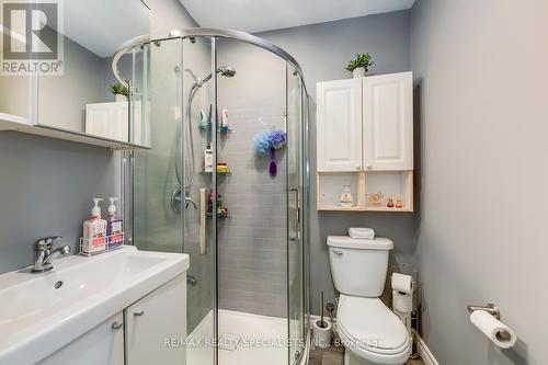 470 Kingsleigh Court, Milton, ON - Indoor Photo Showing Bathroom