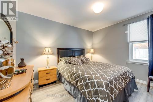 470 Kingsleigh Court, Milton (Old Milton), ON - Indoor Photo Showing Bedroom