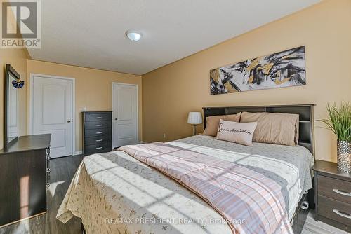 15 Triple Crown Avenue, Toronto, ON - Indoor Photo Showing Bedroom