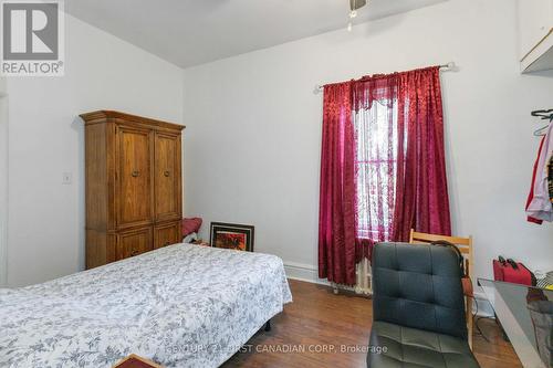 88 Egerton Street, London, ON - Indoor Photo Showing Bedroom