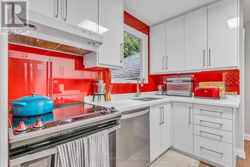 115 Ashbourne Drive, Toronto, ON - Indoor Photo Showing Kitchen With Double Sink