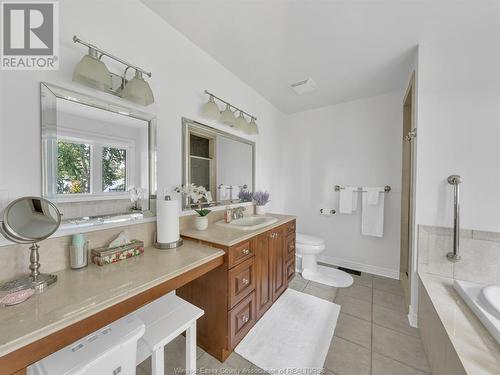 1777 Cottonwood Avenue, Kingsville, ON - Indoor Photo Showing Bathroom