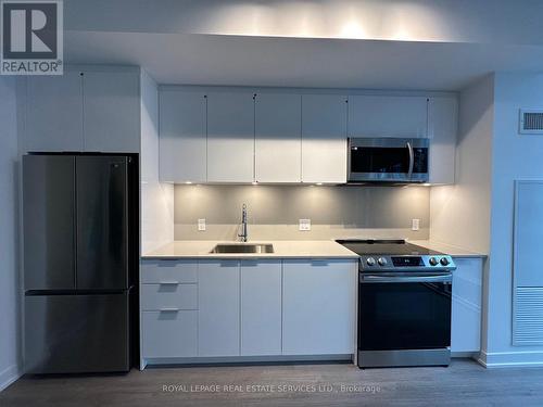 3104 - 357 King Street W, Toronto (Stonegate-Queensway), ON - Indoor Photo Showing Kitchen