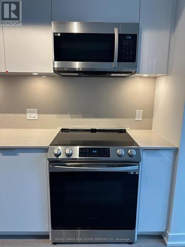 3104 - 357 King Street W, Toronto (Stonegate-Queensway), ON - Indoor Photo Showing Kitchen