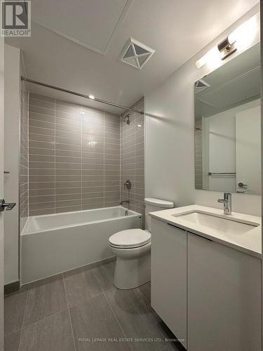 3104 - 357 King Street W, Toronto (Stonegate-Queensway), ON - Indoor Photo Showing Bathroom