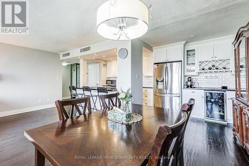 2307 - 1333 Bloor Street, Mississauga, ON - Indoor Photo Showing Dining Room