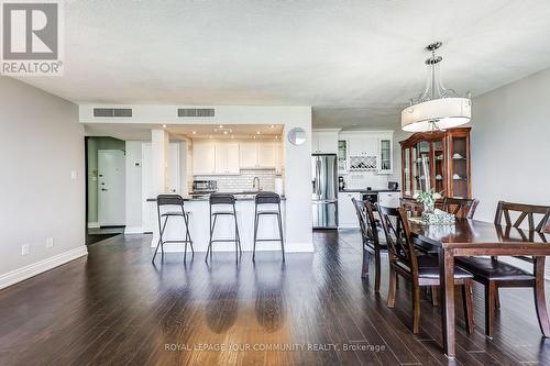 2307 - 1333 Bloor Street, Mississauga (Applewood), ON - Indoor Photo Showing Dining Room