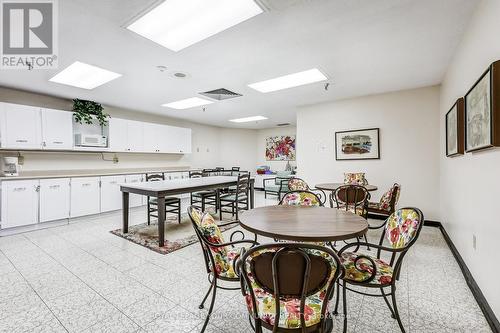 2307 - 1333 Bloor Street, Mississauga, ON - Indoor Photo Showing Dining Room