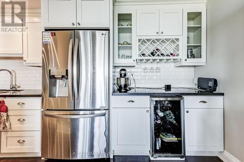 2307 - 1333 Bloor Street, Mississauga, ON - Indoor Photo Showing Kitchen