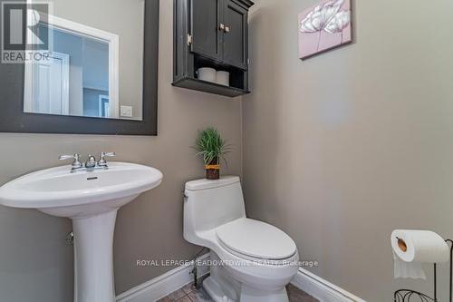 2270 Dunforest Crescent, Oakville (West Oak Trails), ON - Indoor Photo Showing Bathroom