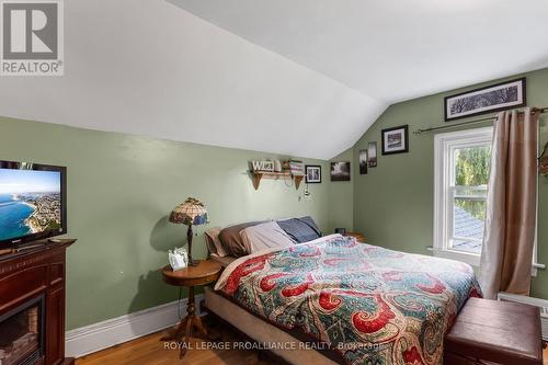 69 Peter Street, Port Hope, ON - Indoor Photo Showing Bedroom