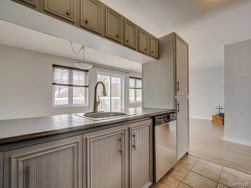 Kitchen - 320 Ch. Des Épinettes, Piedmont, QC - Indoor Photo Showing Kitchen