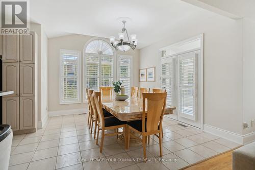 250 Sunset Ridge, Vaughan, ON - Indoor Photo Showing Dining Room