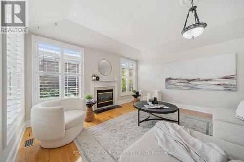 250 Sunset Ridge, Vaughan, ON - Indoor Photo Showing Living Room With Fireplace