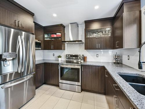 Cuisine - 817 Rue Du Biat, Saint-Jean-Sur-Richelieu, QC - Indoor Photo Showing Kitchen With Double Sink