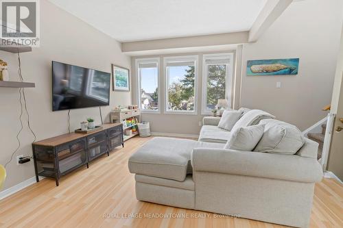 55 - 52 Stewart Maclaren Road, Halton Hills (Georgetown), ON - Indoor Photo Showing Living Room