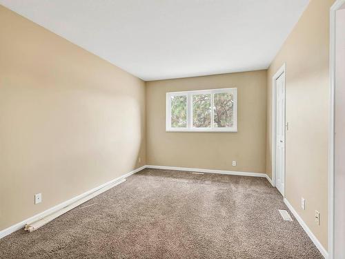 21-2050 Qu'Appelle Blvd, Kamloops, BC - Indoor Photo Showing Other Room