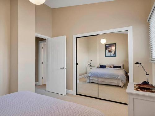 5-1555 Summit Drive, Kamloops, BC - Indoor Photo Showing Bedroom