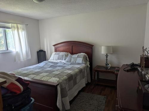 316 Aspen Drive, Chase, BC - Indoor Photo Showing Bedroom