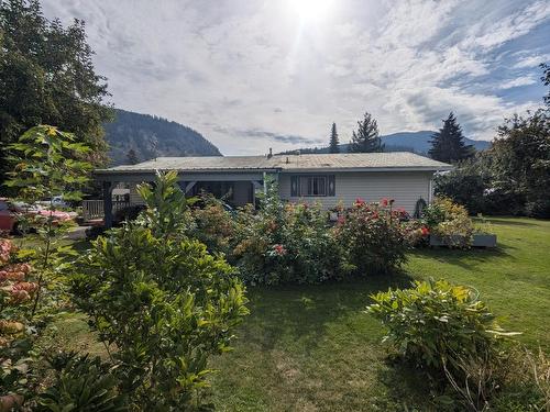 316 Aspen Drive, Chase, BC - Outdoor