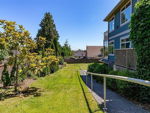 203C-2951 Oak St, Chemainus, BC 