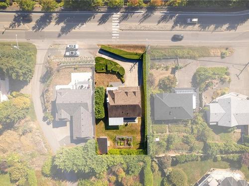 3031 Hammond Bay Rd, Nanaimo, BC 