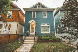 597 Walker AVE  Winnipeg, MB R3L 1C3