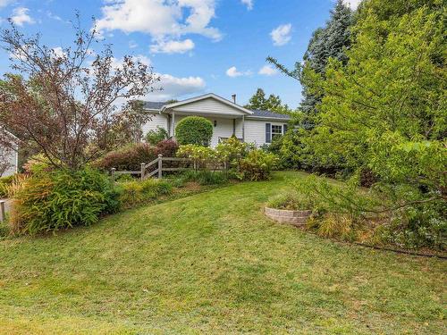 74 Hunter Lane, Hillsboro, PE 