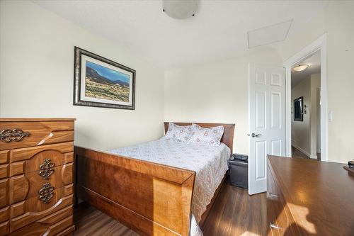 357 Holbrook Road, Kelowna, BC - Indoor Photo Showing Bedroom