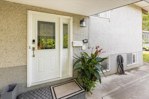 357 Holbrook Road, Kelowna, BC - Outdoor With Deck Patio Veranda With Exterior