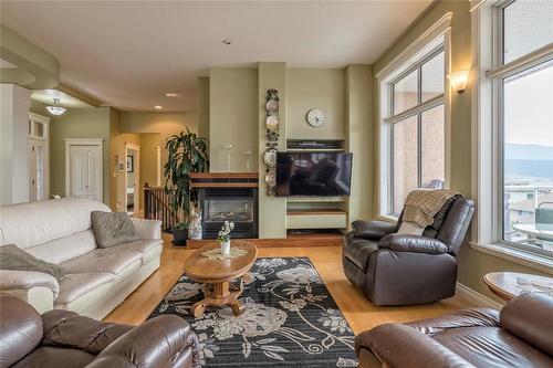 664 Mt York Drive, Coldstream, BC - Indoor Photo Showing Living Room With Fireplace