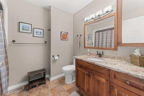 2132 Ryan Road, Penticton, BC - Indoor Photo Showing Bathroom