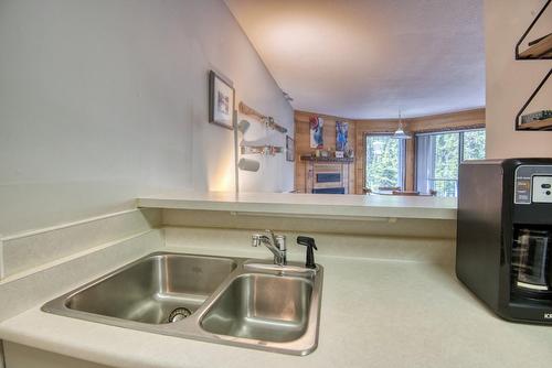 105-1191 Apex Mountain Road, Penticton, BC - Indoor Photo Showing Kitchen With Double Sink