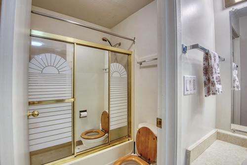 105-1191 Apex Mountain Road, Penticton, BC - Indoor Photo Showing Bathroom