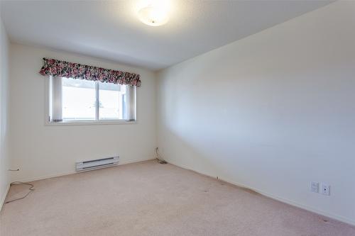 210-2477 Ingram Road, West Kelowna, BC - Indoor Photo Showing Other Room