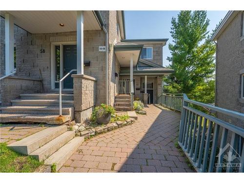 54 Robson Court, Kanata, ON 