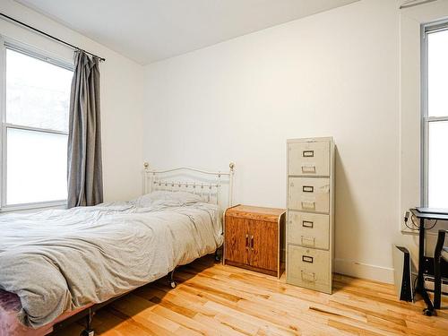 Chambre Ã Â coucher - 379  - 381 Rue De Bellechasse, Montréal (Rosemont/La Petite-Patrie), QC - Indoor Photo Showing Bedroom