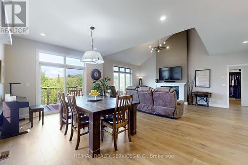 87 - 200 Kingfisher Drive, Mono, ON - Indoor Photo Showing Dining Room