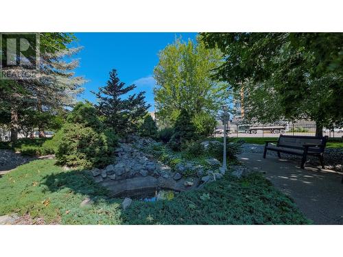 933 Harvey Avenue Unit# 101, Kelowna, BC - Outdoor