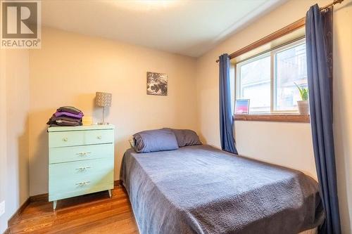 1099 Colclough Avenue, Fernie, BC - Indoor Photo Showing Bedroom