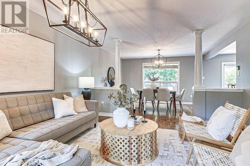 765 Marigold Street, London, ON - Indoor Photo Showing Living Room