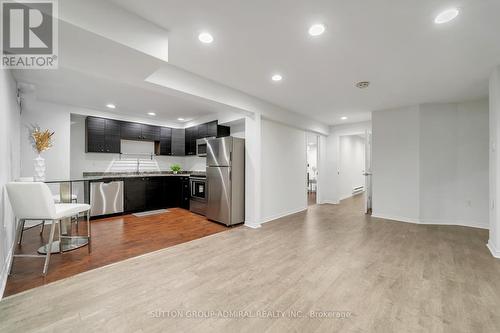 423 Mill Street, Richmond Hill, ON - Indoor Photo Showing Kitchen