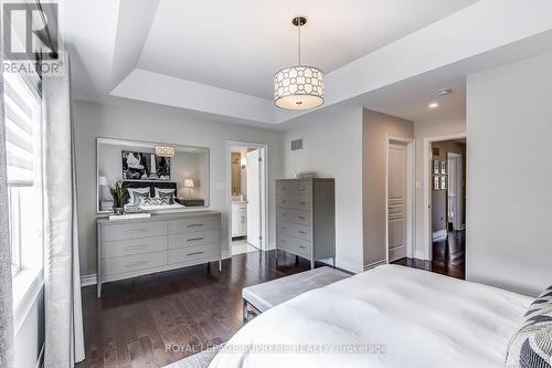 19 Pelham Drive, Vaughan, ON - Indoor Photo Showing Bedroom