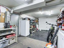 Garage - 