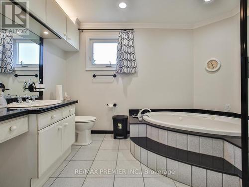 74 Links Road, Vaughan, ON - Indoor Photo Showing Bathroom